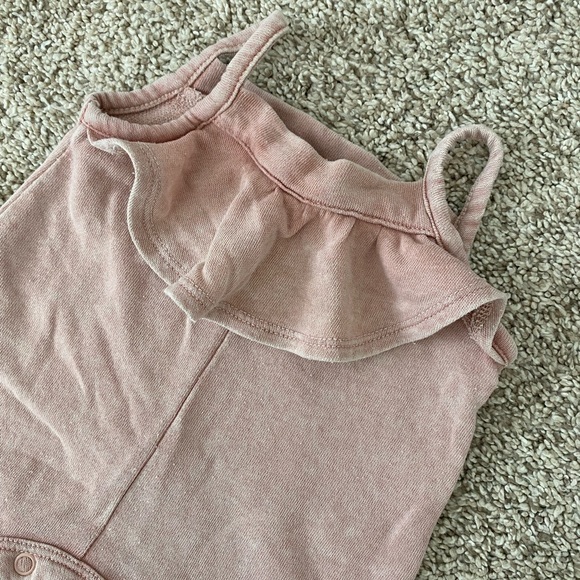 Grayson Mini baby girl pink one piece ruffle romper jumper size newborn - Picture 6 of 8